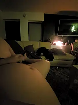 Snapshot of Macanxxx chatting on December 21, 2024, 3:47 am Macanxxx online show from December 21, 2024, 3:47 am