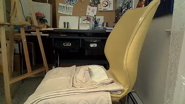 naughtyonbicycle online show from June 14, 2026, 2:30 pm