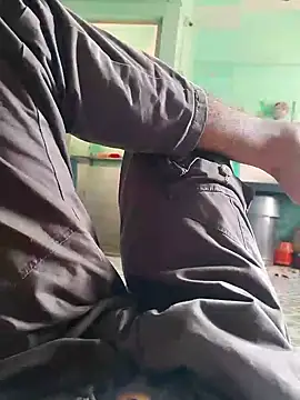 William390 online show from December 7, 2024, 9:28 am