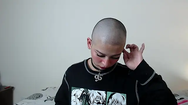 Bitsy Messy online show from December 19, 2024, 9:18 am