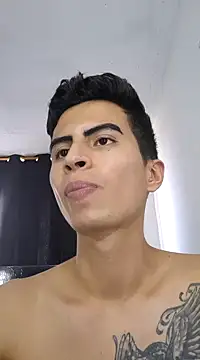 Velk hot online show from December 5, 2024, 6:55 pm