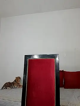 Velk hot online show from February 27, 2025, 3:04 am