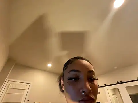 Snapshot of GoddessNih chatting on January 8, 2025, 4:02 am GoddessNih online show from January 8, 2025, 4:02 am