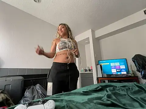 Snapshot of GoddessNih chatting on March 19, 2025, 3:51 pm GoddessNih online show from March 19, 2025, 3:51 pm