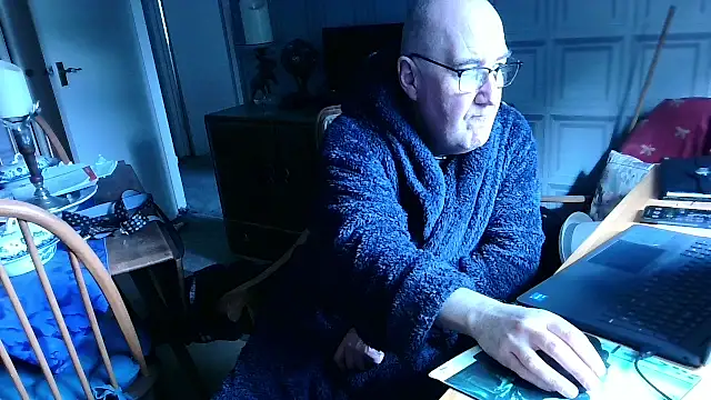 Adamdaddybear online show from March 12, 2025, 9:55 am