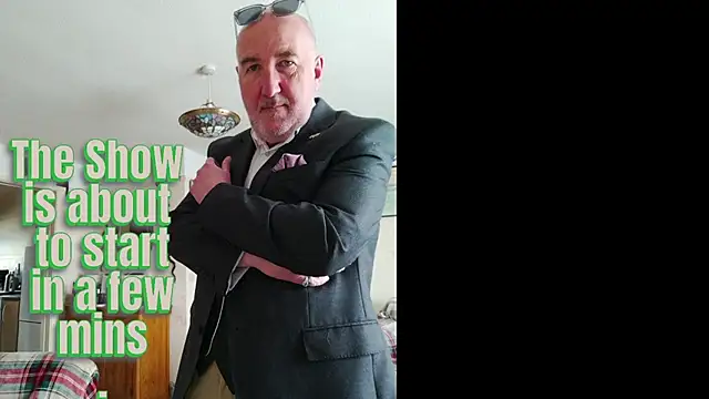 Snapshot of Adamdaddybear chatting on September 12, 2025, 7:08 am Adamdaddybear online show from September 12, 2025, 7:08 am