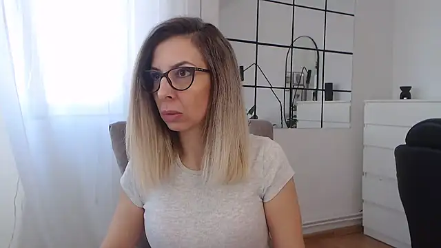 SukyGirl online show from January 27, 2025, 10:38 am