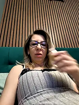 SukyGirl online show from February 6, 2025, 5:25 am