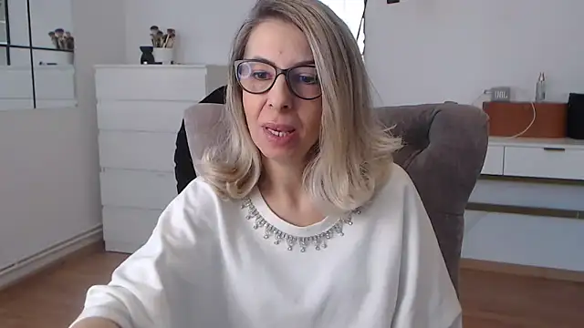 SukyGirl online show from February 11, 2025, 8:48 am