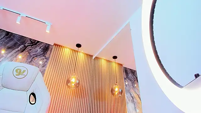 ella harper online show from February 6, 2025, 5:57 am