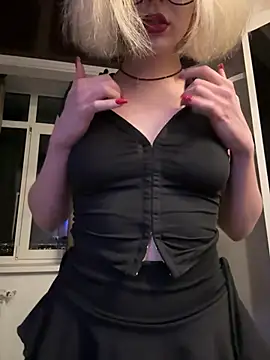 Snapshot of XMelissaX chatting on April 29, 2026, 9:43 pm XMelissaX online show from April 29, 2026, 9:43 pm