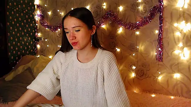 fluffy kitty  online show from March 5, 2025, 2:45 pm