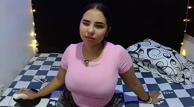 Miapeyton online show from January 13, 2025, 3:26 pm