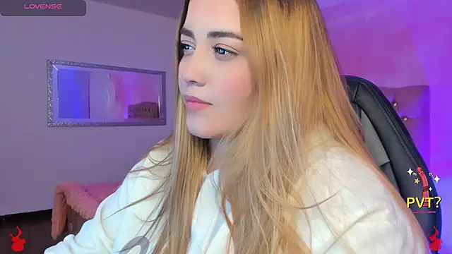 Lucia star   online show from February 7, 2025, 3:55 am