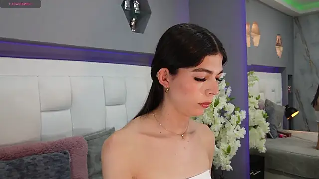 CuteAri online show from September 21, 2025, 8:32 pm