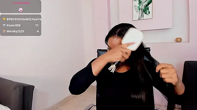 Snapshot of IvyBliss8 chatting on January 20, 2025, 6:53 pm IvyBliss8 online show from January 20, 2025, 6:53 pm