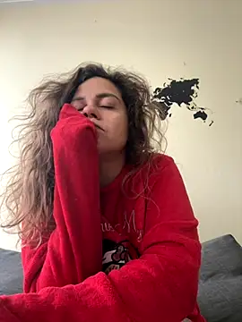 ItalianiMuli online show from December 3, 2025, 10:46 am