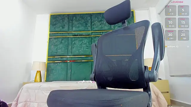 Latrellx7 online show from January 25, 2025, 2:47 pm