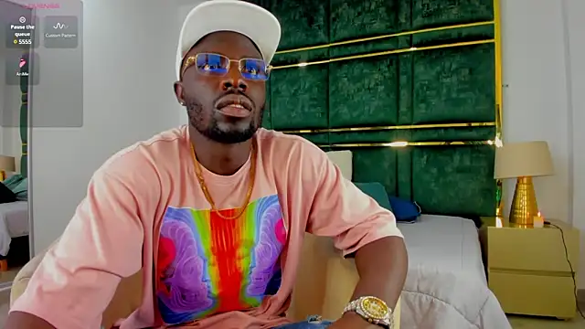 Latrellx7 online show from February 10, 2025, 11:46 am