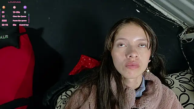 sweetdam12 online show from November 7, 2025, 9:15 pm