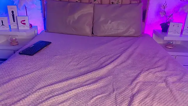 GigiVolkova online show from February 25, 2025, 8:51 pm