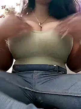 Snapshot of cute-mahek chatting on February 13, 2025, 12:00 pm cute-mahek online show from February 13, 2025, 12:00 pm