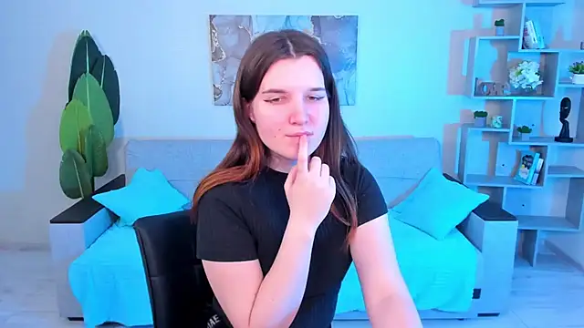 BonneyLove online show from February 25, 2025, 9:02 pm