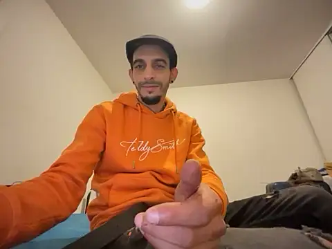 Rebeu313 online show from November 9, 2025, 2:43 am