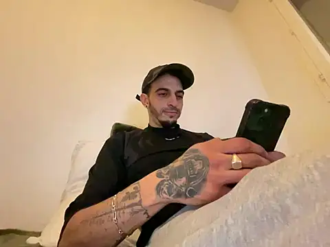 Rebeu313 online show from January 12, 2026, 6:46 pm