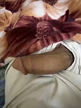 Snapshot of hamed-697 chatting on December 21, 2024, 11:11 am hamed-697 online show from December 21, 2024, 11:11 am