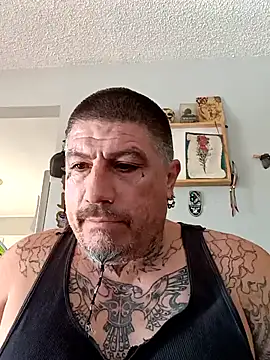 Snapshot of B_DOGG69 chatting on January 19, 2025, 6:10 pm B DOGG69 online show from January 19, 2025, 6:10 pm