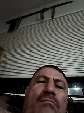 Snapshot of B_DOGG69 chatting on February 26, 2025, 6:58 am B DOGG69 online show from February 26, 2025, 6:58 am