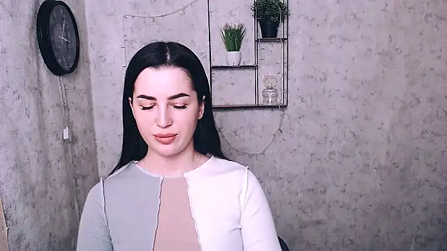 Snapshot of DivaKaily_ chatting on December 8, 2024, 8:51 am DivaKaily  online show from December 8, 2024, 8:51 am