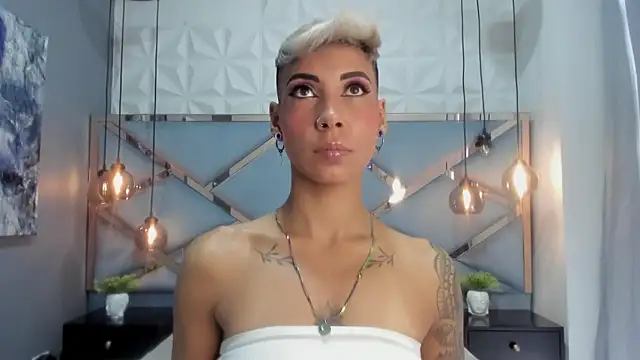 MiaMorgan  online show from March 2, 2025, 1:05 pm