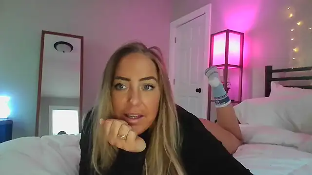 sunshinekisses online show from January 20, 2025, 8:40 pm