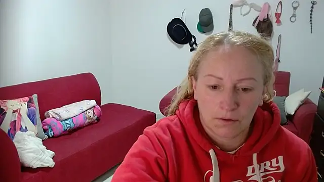 emperabigbootybigass online show from March 9, 2026, 12:42 pm