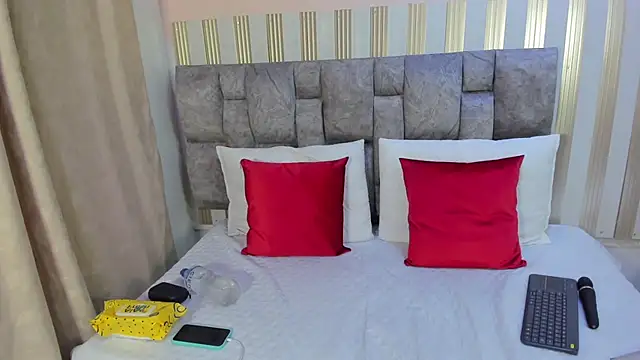 nova lane online show from March 3, 2026, 7:42 pm