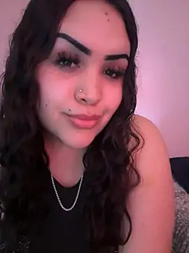 iTrapXXXBACKUP online show from March 22, 2025, 9:21 pm