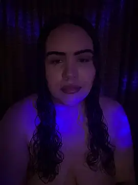 iTrapXXXBACKUP online show from December 22, 2025, 1:57 am