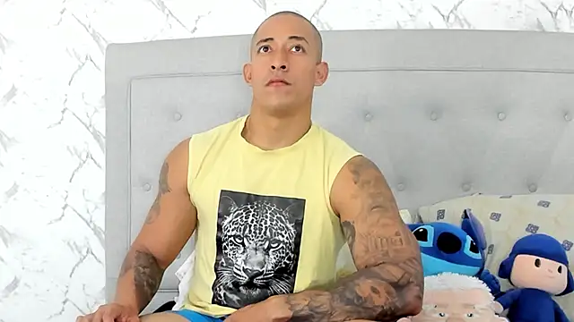 Snapshot of luigiferrara chatting on February 4, 2025, 8:49 pm luigiferrara online show from February 4, 2025, 8:49 pm