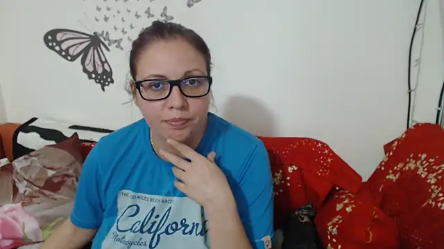 LadyHellene online show from February 13, 2025, 6:05 pm