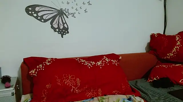 LadyHellene online show from November 8, 2025, 6:29 pm