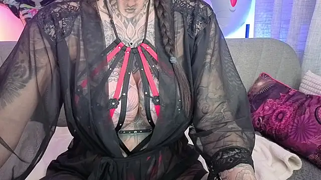 MeganWitch online show from October 21, 2025, 4:51 pm