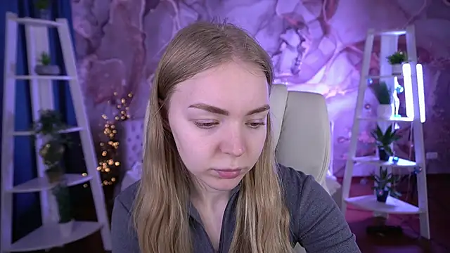 EmilySunshineS online show from January 12, 2026, 8:19 am