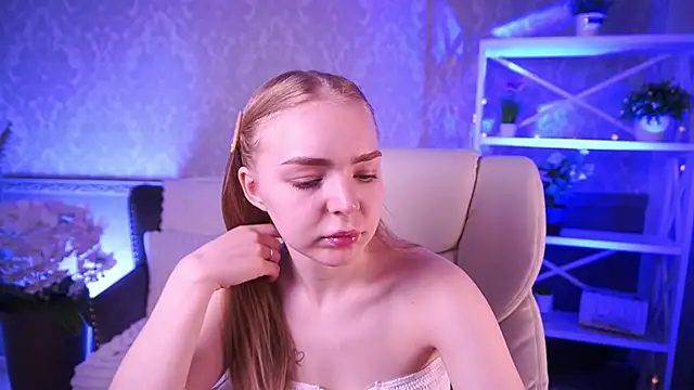 EmilySunshineS online show from March 27, 2026, 7:14 am