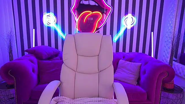 EmilySunshineS online show from April 22, 2026, 5:54 am