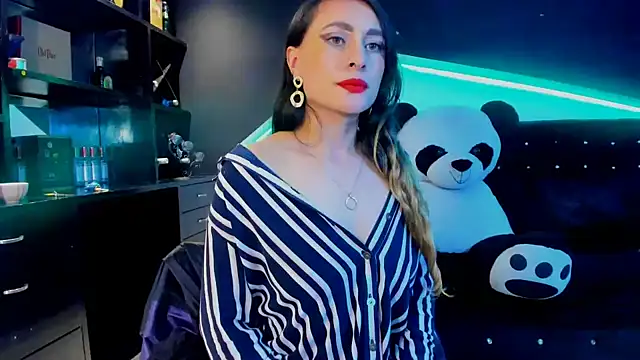 Snapshot of Coral_Gibson chatting on February 21, 2025, 3:43 pm Coral Gibson online show from February 21, 2025, 3:43 pm