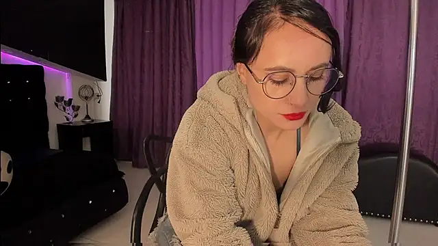 Coral Gibson online show from February 23, 2026, 12:35 pm