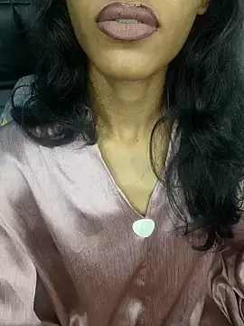 Snapshot of glam_goddess chatting on December 5, 2024, 8:44 pm glam goddess online show from December 5, 2024, 8:44 pm