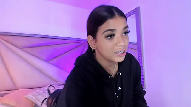 GiaFu online show from October 27, 2025, 6:23 pm